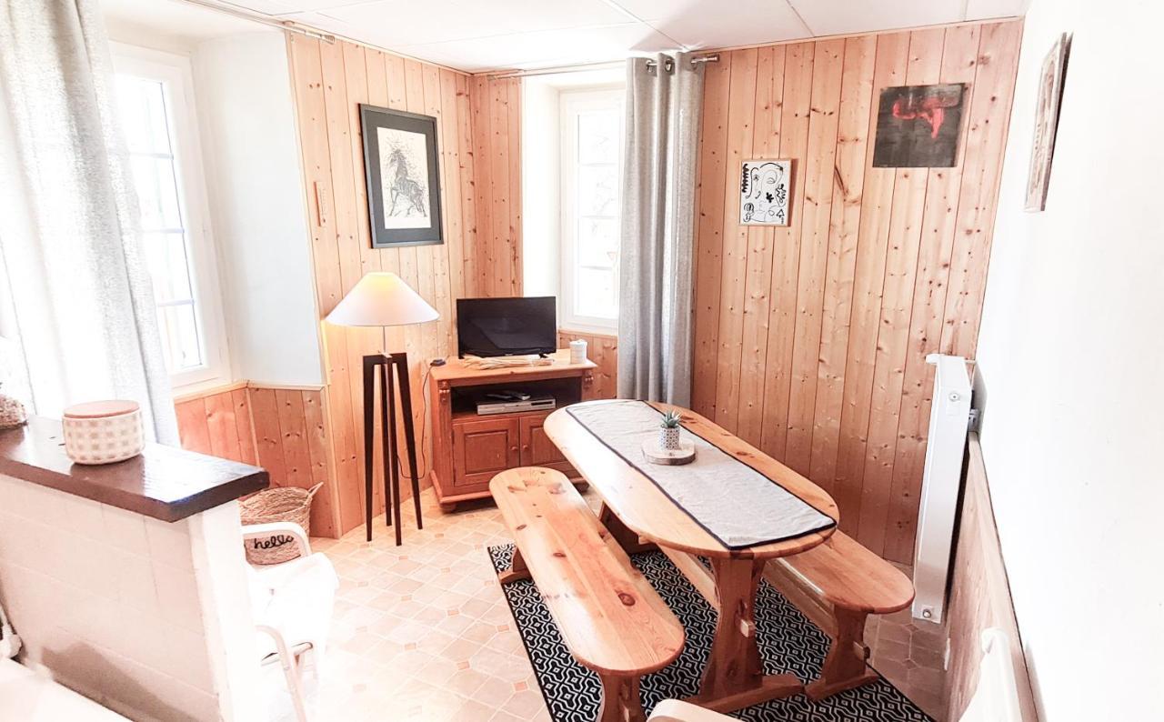 L'Auberge Saint-Vincent-les-Forts Luaran gambar